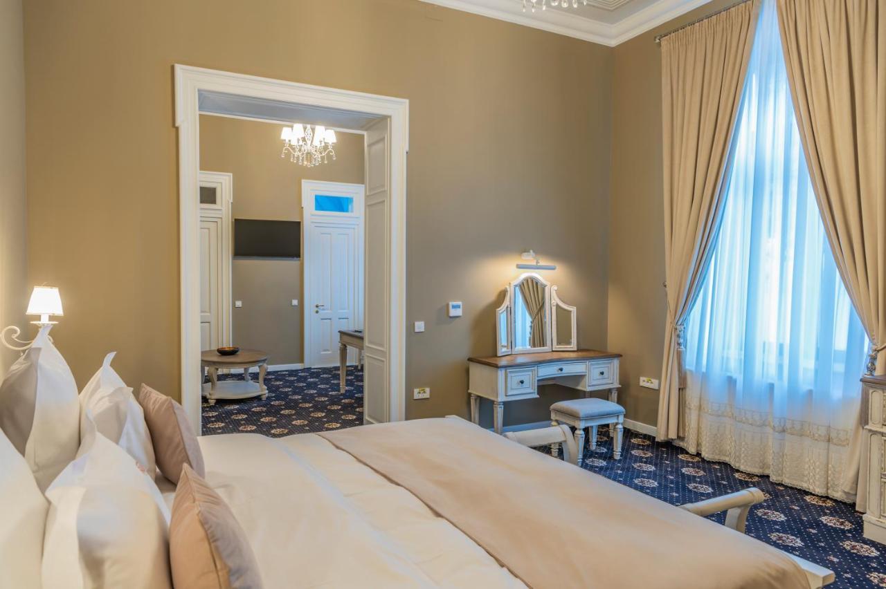 Sir Luxury Boutique Hotel Braila Exterior photo